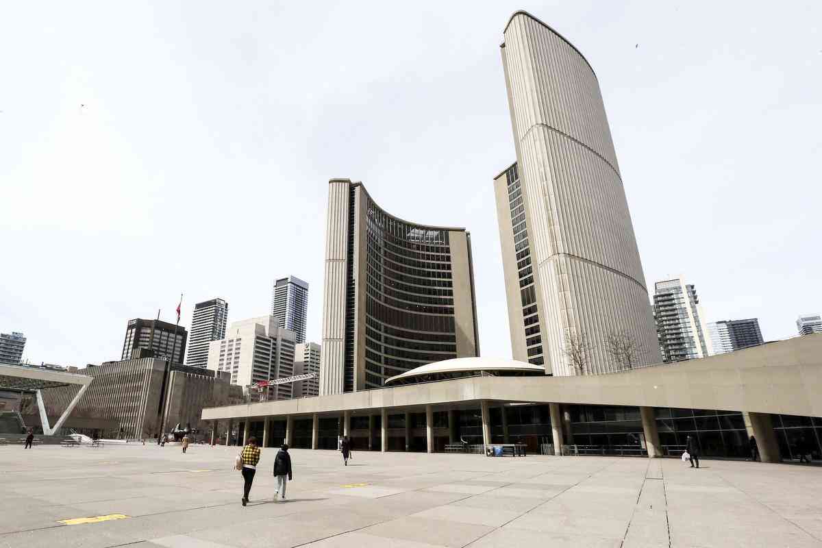 Toronto considers expanding its workforce to 3,000